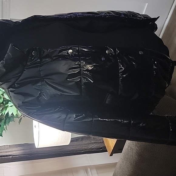 Kit and Sky Puffer Jacket - Picture 3 of 3